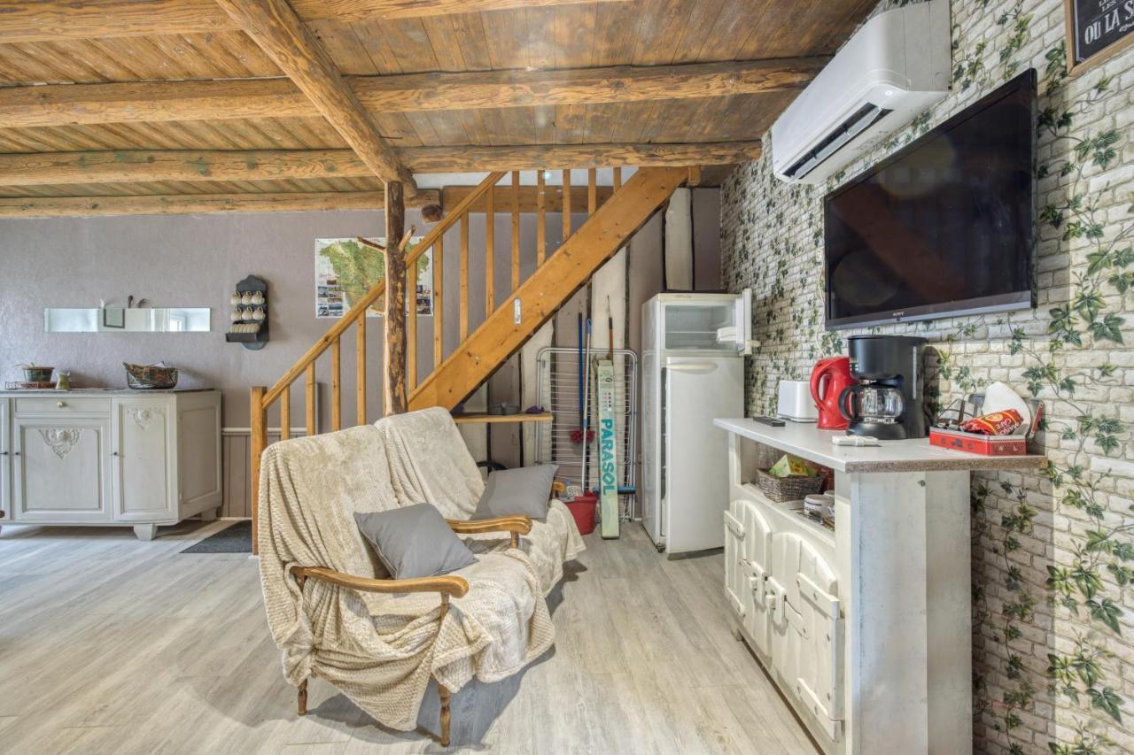Maison Charmante A Valprivas Avec Jardin Prive. מראה חיצוני תמונה